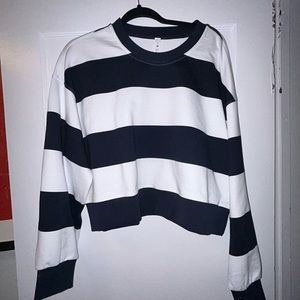 Lulu lemon crew neck